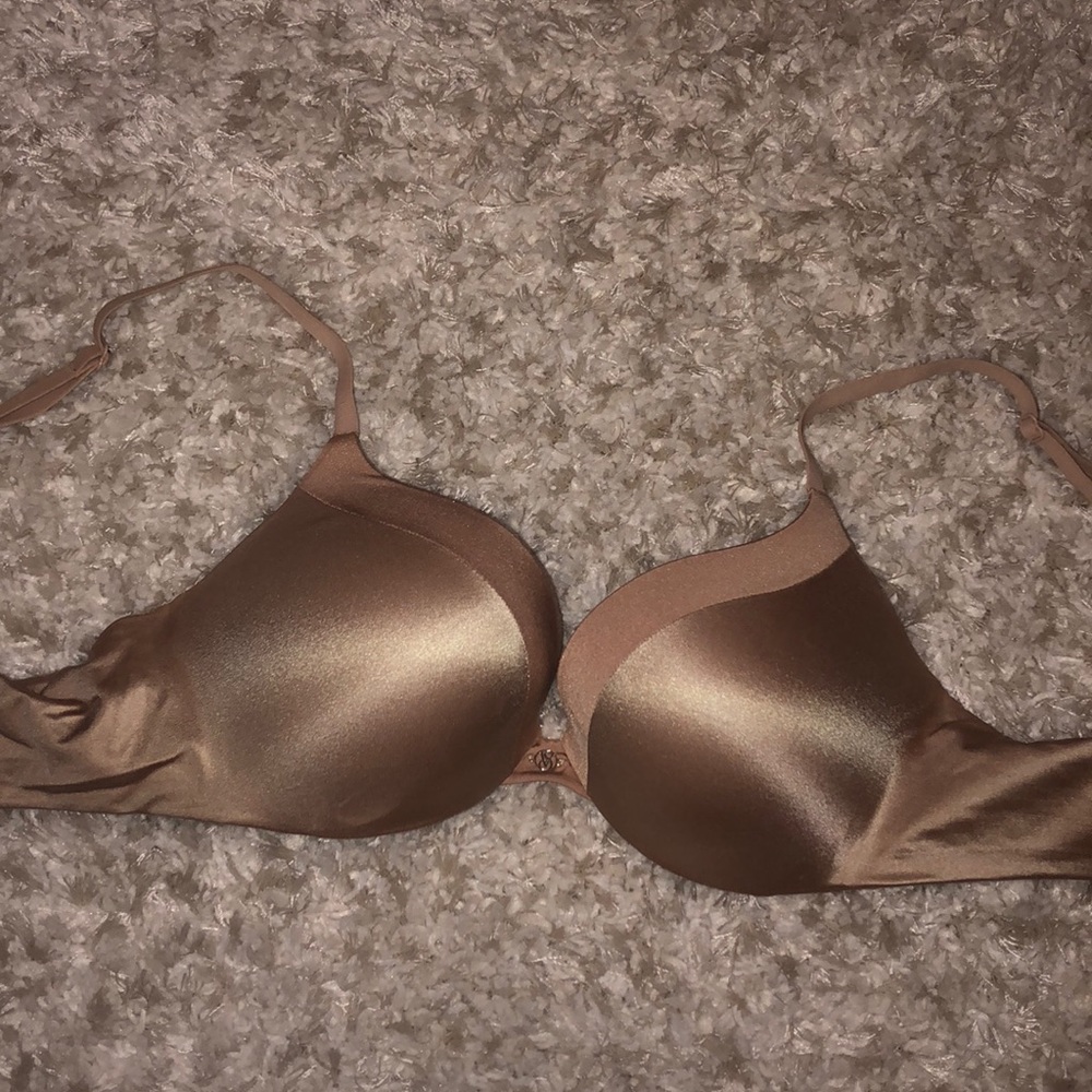 Victoria’s Secret pushup 34B bra
